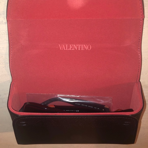 VALENTINO CAT EYE SUNGLASSES BRAND NEW - Picture 8 of 8